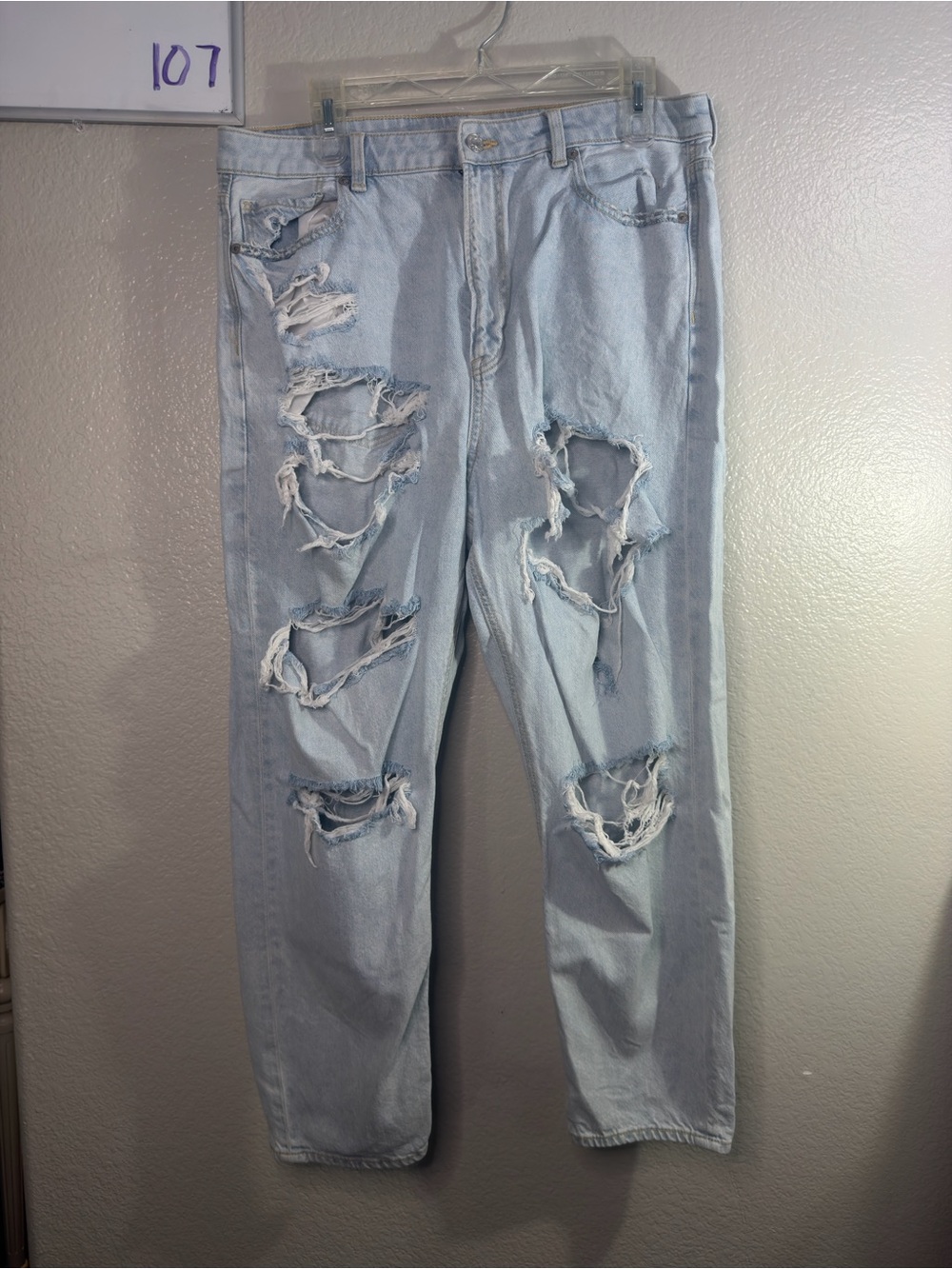 American Eagle Outfitters Women’s Size 16 Highest Rise Mom Jeans